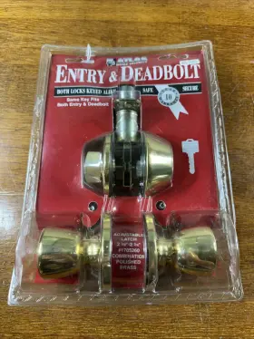 Atlas Home Security 048037002703 Entry Lock And Deadbolt Set W Keys Polished Brass