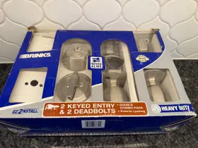 Brinks 039208213042 2 Keyed Entry And 1 Deadbolt Partial Set. One Removed. No Keys