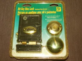 591-04-51 Ilco Bit Key Lock Horizontal Style New In Plastic Door Hardware