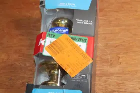 730j11pcp Kwikset Signature Juno Bed And Bath Door Knob In Polished Brass