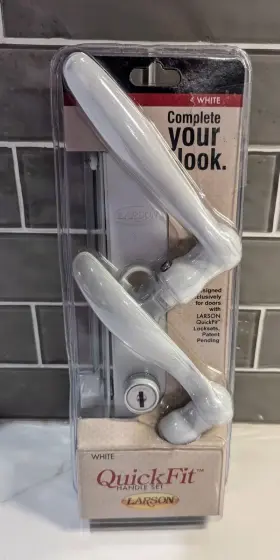 20297803 Larson Quickfit White Storm Door Handle Set With 2 Keys Brand New Unused