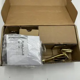F62cam505acc605rh Schlage 043156196401 Camelot Handleset Keyed 2-sides Rh Lever Bright Brass