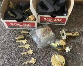 B660p Schlage B660 2 Deadbolts With Primus High Security Cylinder