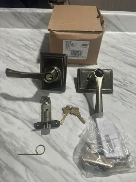 F51avla609add Schlage F51-vla-add Avila Single Cylinder Keyed Entry Door Lever - Brass
