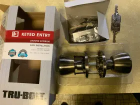 440-0198 Tru-bolt New Keyed Entry Exterior Model Madison Antique Brass