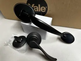 Yr927e Yale Edge Single Cylinder Keyed Entry And Interior Right Hand Lever Orb