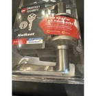 Kwikset 94050-673 Entry Door Lockset Lever Handle Satin Nickel Used. Price: $12.00.
